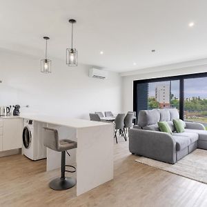 Appartement à 2 Chambres à Coucher