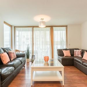 Appartement à 3 Chambres à Coucher