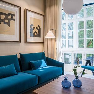 Appartement de Luxe à 2 Chambres à Coucher