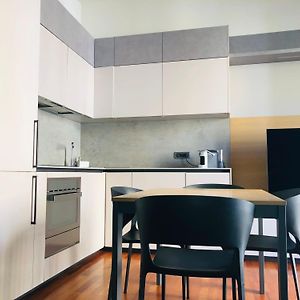 Appartement à 2 Chambres à Coucher