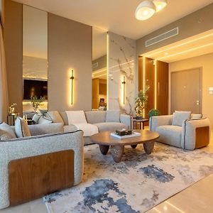 Appartement de Luxe à 2 Chambres à Coucher