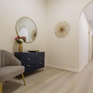 Appartement à 3 Chambres à Coucher