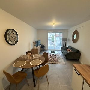 Appartement à 2 Chambres à Coucher