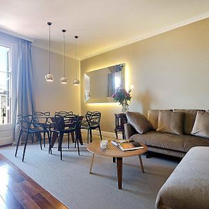 Appartement à 3 Chambres à Coucher