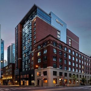 Revery Toronto Downtown, Curio Collection By Hilton