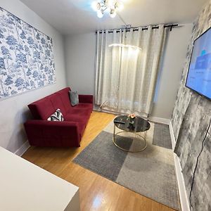 Appartement à 2 Chambres à Coucher