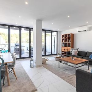 Appartement à 3 Chambres à Coucher