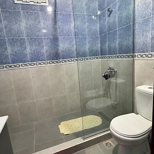 Appartement à 3 Chambres à Coucher