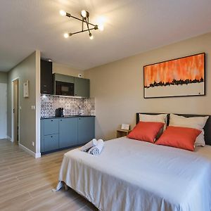 Au Celadon Parking Gratuit, Wifi, Terrasse, Piscine