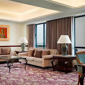 Suite Ambassadeur à 1 Chambre à Coucher Lit King-Size au Niveau Club