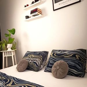 Appartement à 2 Chambres à Coucher