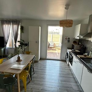 Appartement à 2 Chambres à Coucher