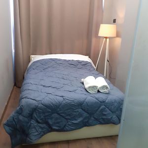 Dormitory Room Mixed