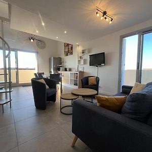 Appartement à 3 Chambres à Coucher