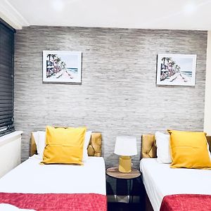 Canterbury City Centre 4Bedroom House With Free Parking