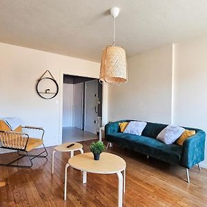 La Comete 4 Bedroom Wifi Tv