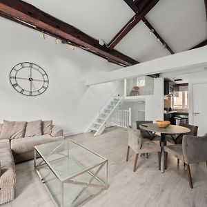 Sg, Duplex Knightsbridge Apartment By Harrods
