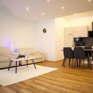 Dc Lofts I Modernes Loft In Der Stadt Salzburg Fuer Bis Zu 5 Personen