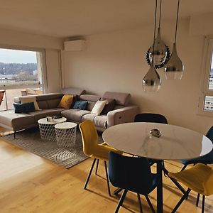 Appartement à 2 Chambres à Coucher