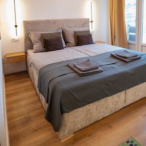 Modern Apartment In Historic City Center Old Town Bratislava