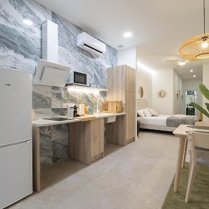 Rmz31 Loft Valencia - Espacioso Y Acogedor Estudio Con Terraza En Zona Ayora
