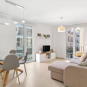 Appartement à 2 Chambres à Coucher
