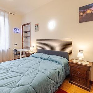 Appartement à 3 Chambres à Coucher