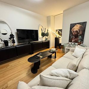 Appartement à 3 Chambres à Coucher