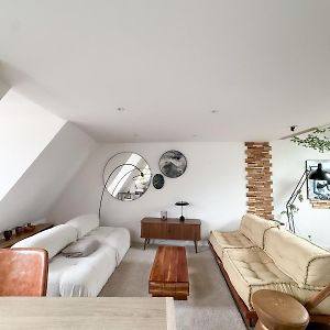 Appartement à 2 Chambres à Coucher