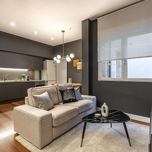 Appartement à 2 Chambres à Coucher
