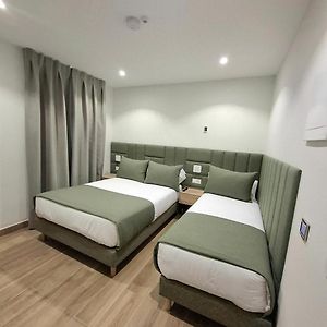 Private Bathroom Triple Room