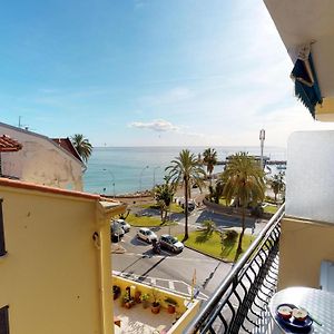 Studio Menton, 1 pièce, 3 personnes - FR-1-196-214