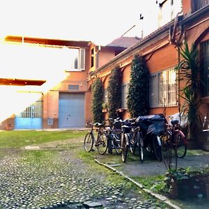 La Casa Sul Ballatoio Isola Humanitas E Alcatraz