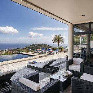 Villa à 5 Chambres à Coucher