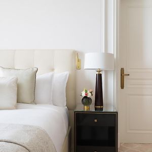 Collection King Suite