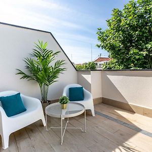 Appartement à 3 Chambres à Coucher