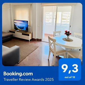 Appartement à 3 Chambres à Coucher