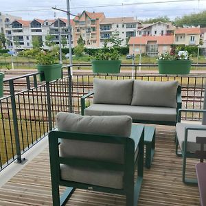 Cozy Renovated Apartment Behind Arcachon Station