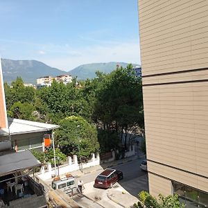 Royal 2 Hostel Opposite Nalu Bar
