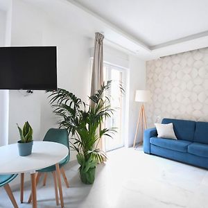 Appartement à 4 Chambres à Coucher