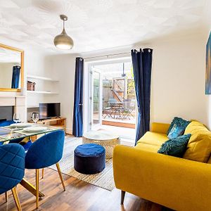 Appartement à 2 Chambres à Coucher