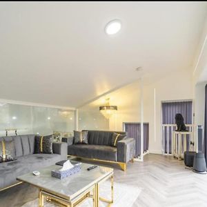 Villa à 3 Chambres à Coucher
