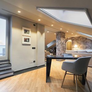 Splendido Attico Con 2 Terrazzi In Brera