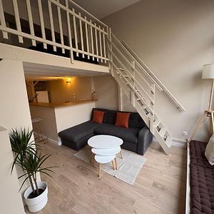 Appartement à 2 Chambres à Coucher