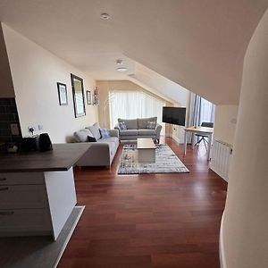 Washington Street Apartment