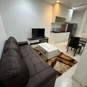 Appartement à 2 Chambres à Coucher