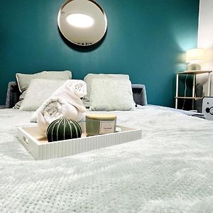 Appartement à 2 Chambres à Coucher