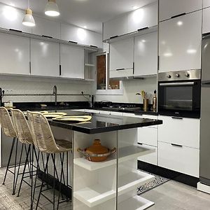 Appartement à 3 Chambres à Coucher