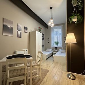 Appartement à 3 Chambres à Coucher