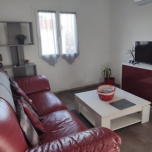 Appartement à 2 Chambres à Coucher